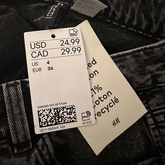 Black denim skirt - Picture 4 of 4